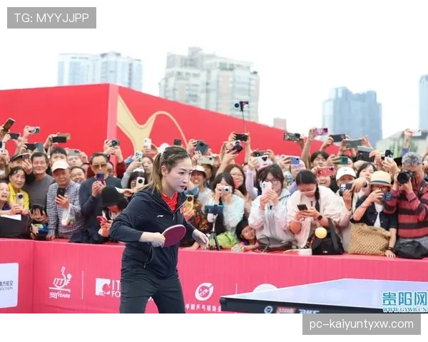 刘诗雯比赛后一杯奶茶不离手，冠军气场也太接地气了吧？